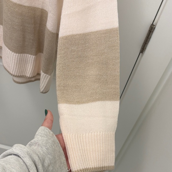 H&M Cream and Gray Knit Sweater - Picture 5 of 6